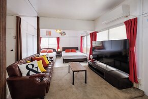 SK House