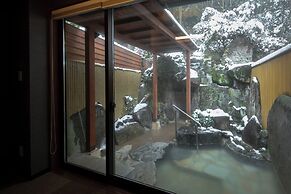Fuefukigawa Onsen Zabou