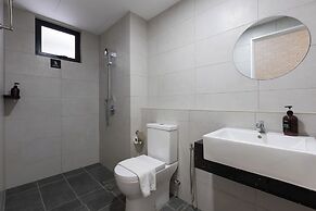 Sunshine Residence Suites