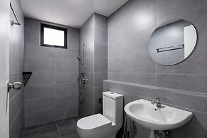 Sunshine Residence Suites