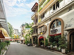 Elegant Suites Central