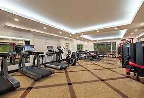 Elegant Suites Central