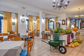 Palm Bay Hotel Sissi