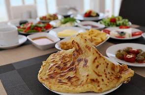Beyaz Ev Hotel Restaurant