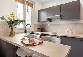 1536 Daumesnil