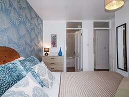 Valley Lodge 20