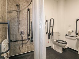 Marine Court Ground-floor Accessible Double
