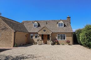 Leafield Cottage