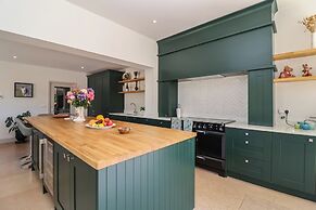 Leafield Cottage