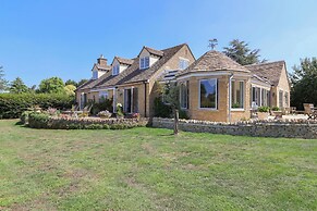 Leafield Cottage