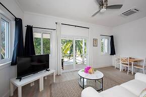 Laughing Bird Suites