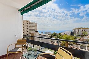 Stylish Stay With Pool & Sea Views