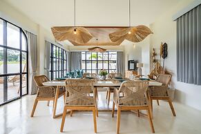 Nicolas Villa Canggu