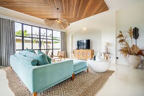 Nicolas Villa Canggu