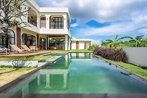 Nicolas Villa Canggu