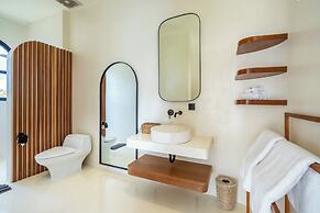Nicolas Villa Canggu