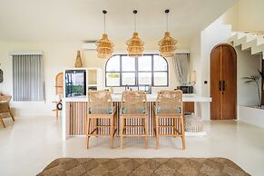 Nicolas Villa Canggu