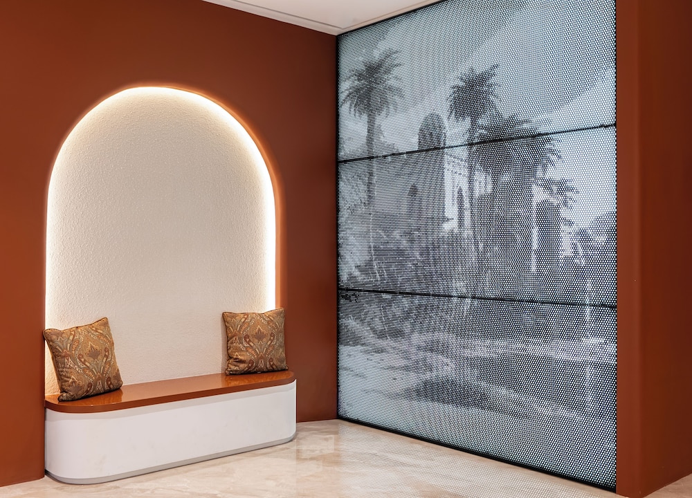 Omar Hotel