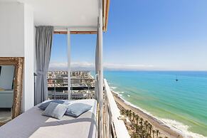 Bright Coastal Apartment With Pool