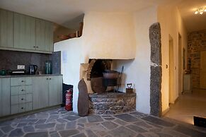 Stone Olympoi Lodge 2 - Chios Cozy Hideaway