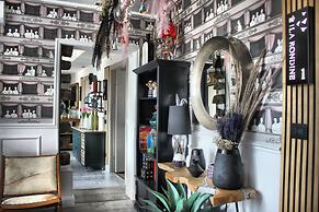 Roby's boutique rooms