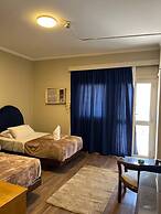 Houres Hotel