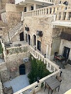 ACABEY KONAĞI