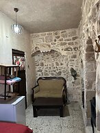 ACABEY KONAĞI
