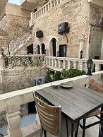 ACABEY KONAĞI