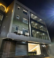 Hotel Evergreen Stay