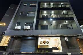 Hotel Evergreen Stay