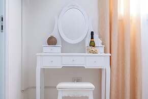 Deva Room