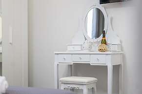 Deva Room