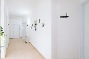 Deva Room