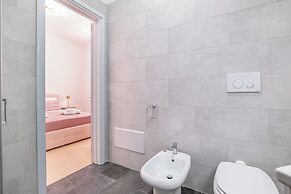Deva Room