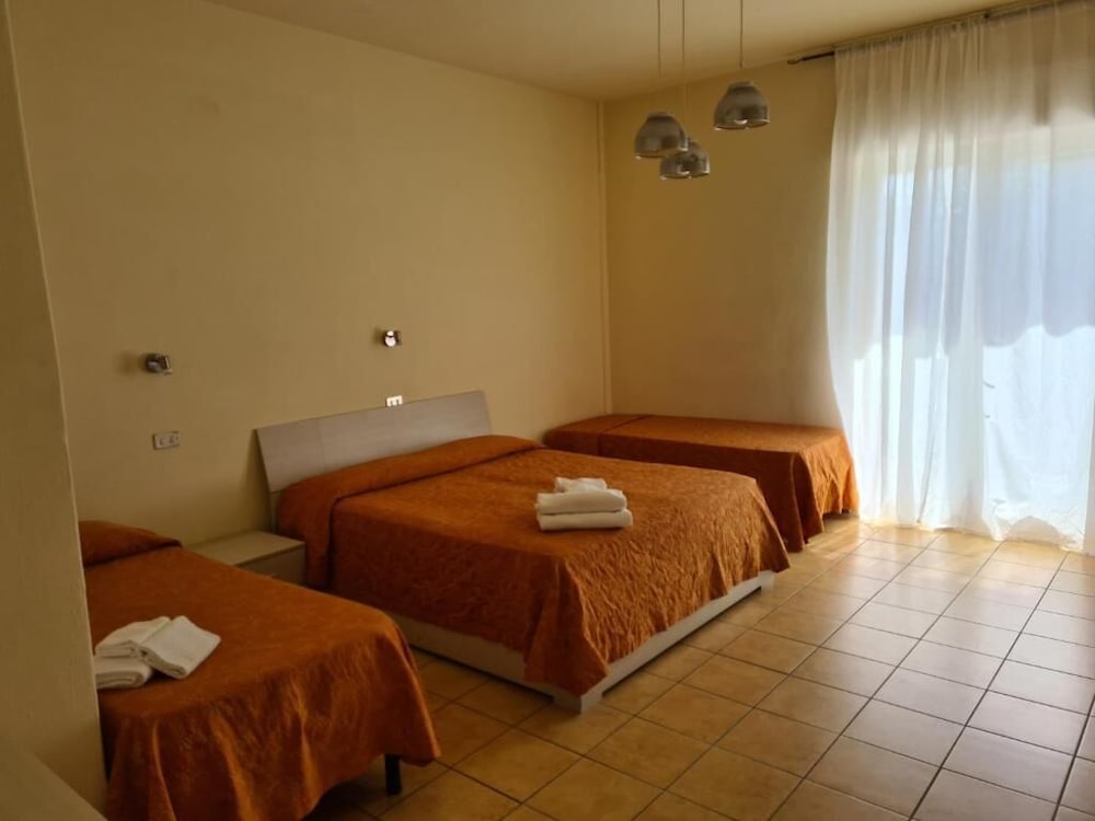 PARK HOTEL