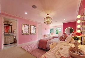 Royal Boutique Hotel