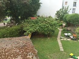 leopoldauer apartment