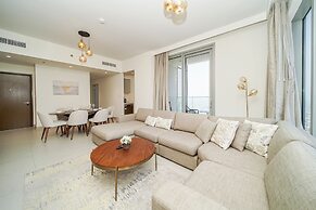 PVH - Opulent 2BR in Forte Tower 1