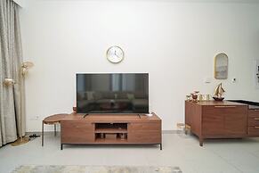 PVH - Opulent 2BR in Forte Tower 1