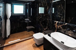 ELA FIVE RESIDENCES