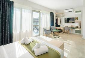ELA FIVE RESIDENCES