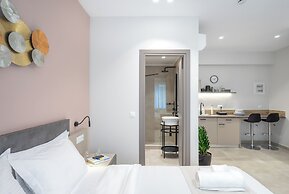 ELA FIVE RESIDENCES