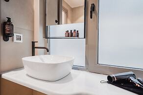 ELA FIVE RESIDENCES