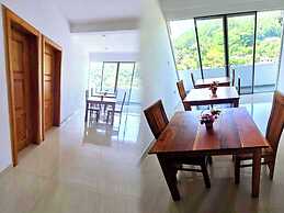 Kandy Grand Ocacia