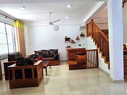 Kandy Grand Ocacia