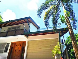 Kandy Grand Ocacia