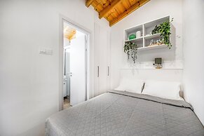 Olga Apt 4- Lovely Studio on Ground Floor