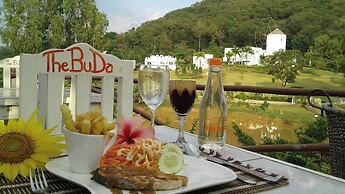 The Buda Muaklek Resort