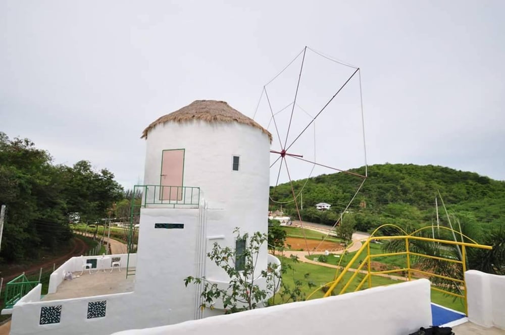 The Buda Muaklek Resort